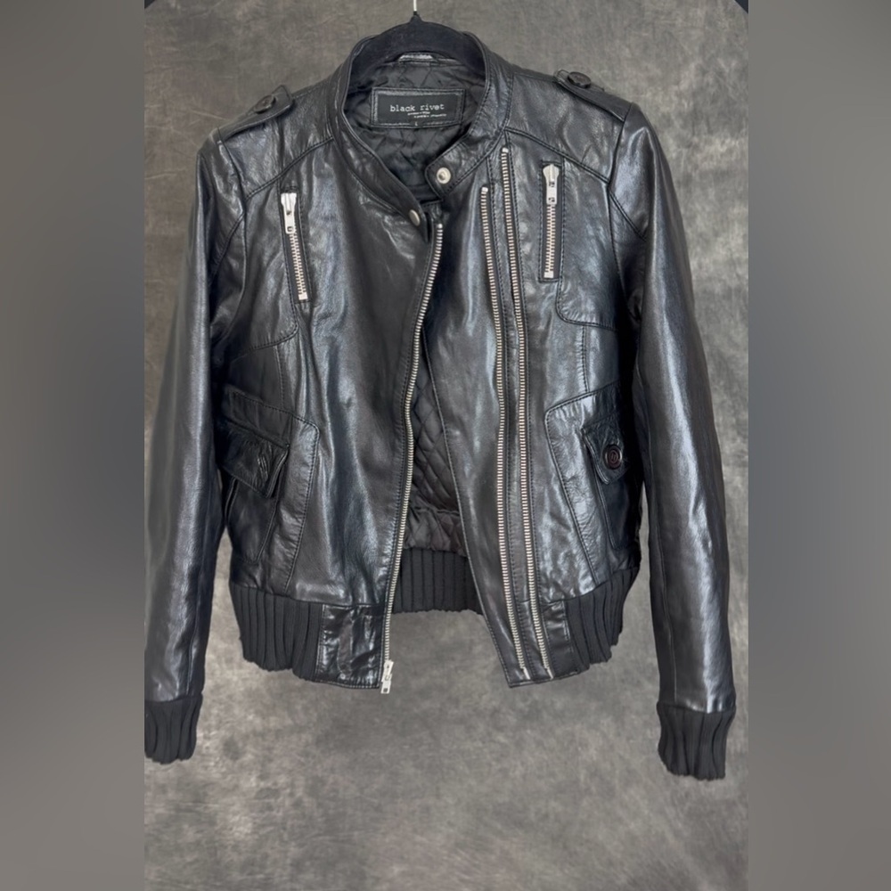 Black Rivet Genuine Leather Moto Jacket / Black Zippered Biker Jacket Size L - Picture 3 of 8